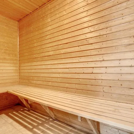 Semesterbostad Jenna - 1-4km From The Sea By Interhome