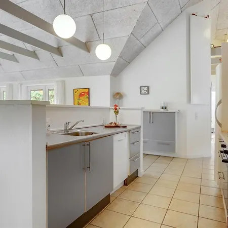 Σπίτι διακοπών Jenna - 1-4km From The Sea By Interhome *